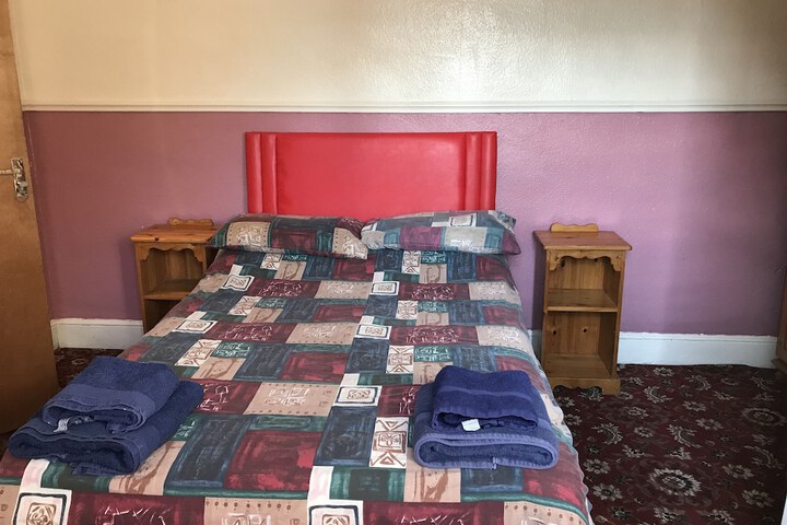 Room 3 of 34