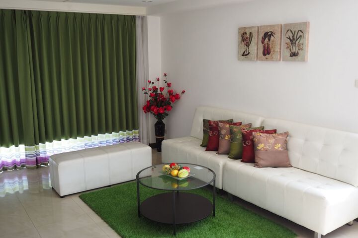 Room 50 of 75