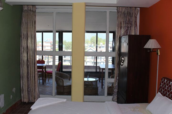 Room 31 of 61