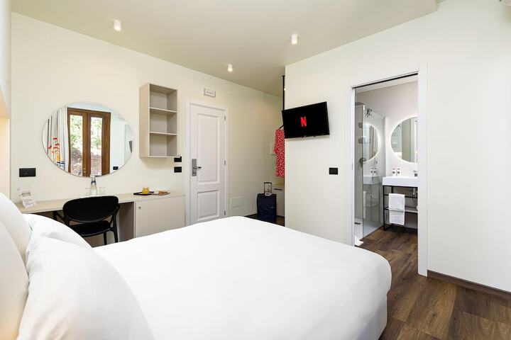 Room 30 of 116