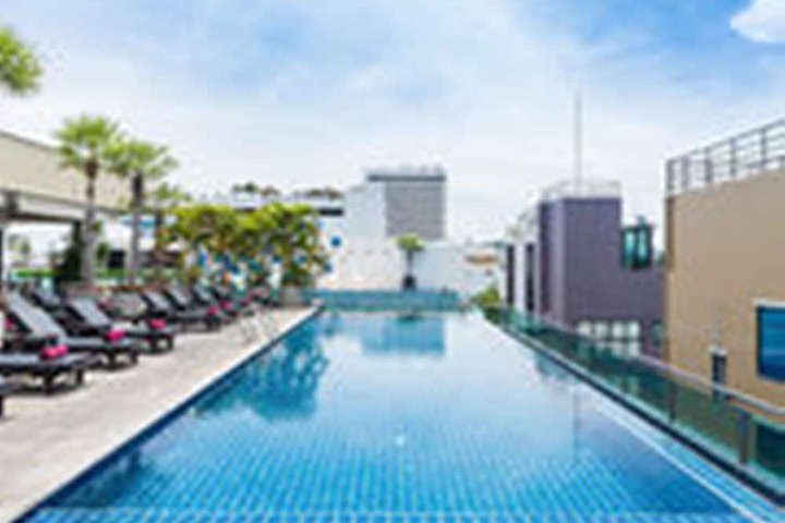 Pool 35 of 49