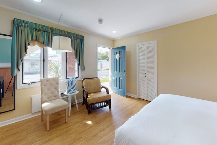 Room 44 of 85