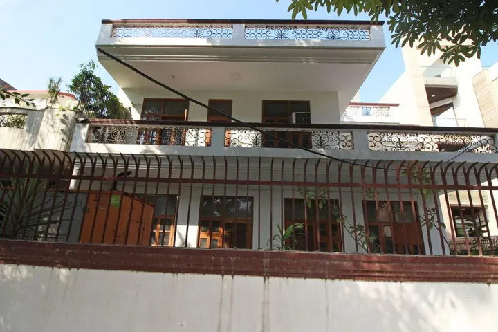 OYO 6835 Green Residency