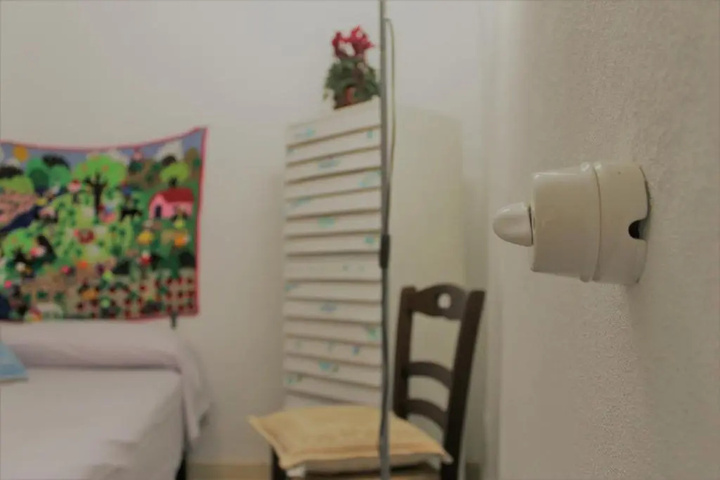 Room 4 of 13
