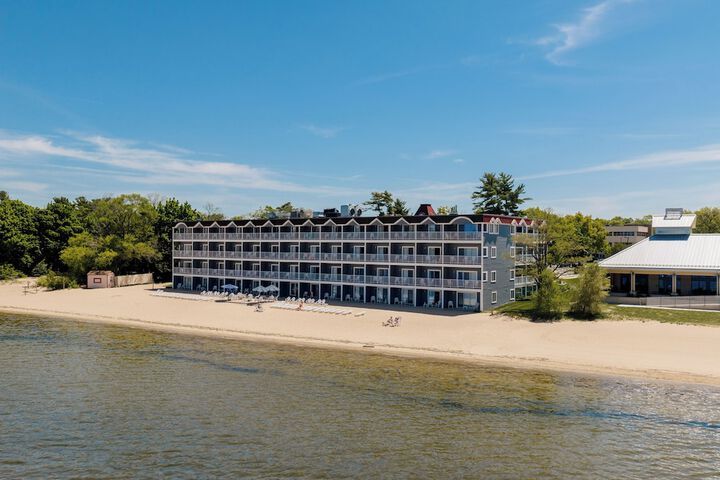 Hotel 94 of 99