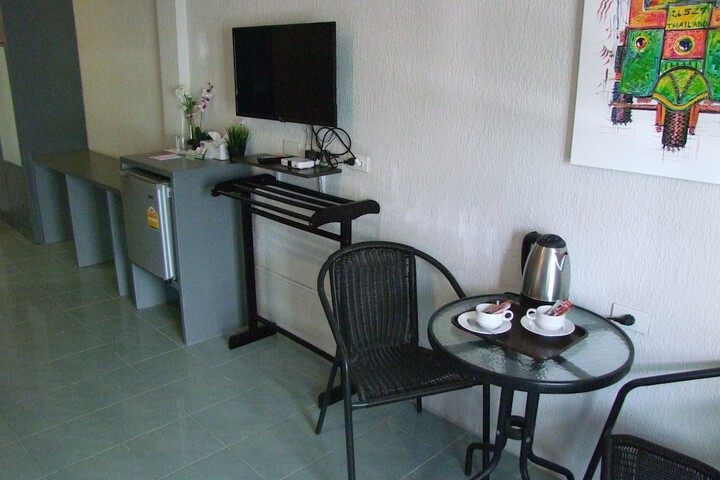 Room 25 of 83