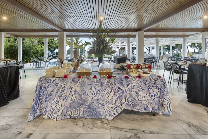Breakfast/Coffee Service 106 of 179