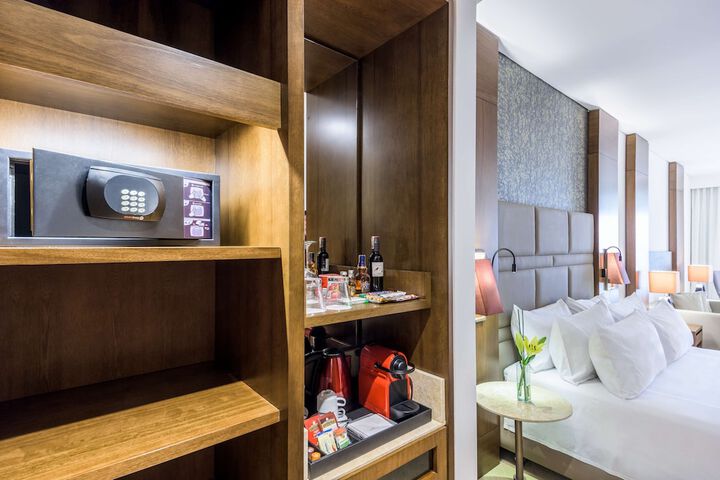 Room 5 of 53