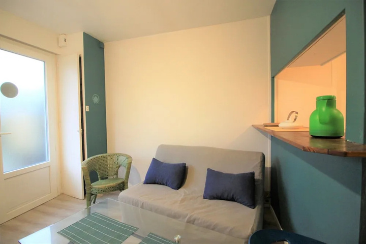 Room 4 of 13