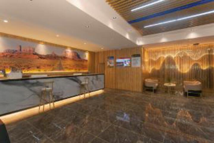 Super 8 Hotel (Lezhi County East Street Passenger Transport Center Branch)