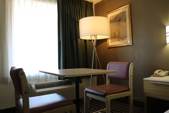 1 King Bed (5 of 15)