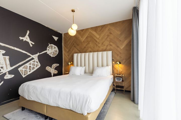 Room 5 of 54