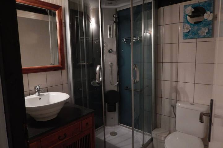 Room 27 of 57