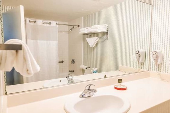Clean Restrooms