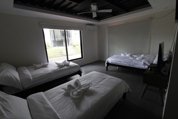 Room 3 of 17