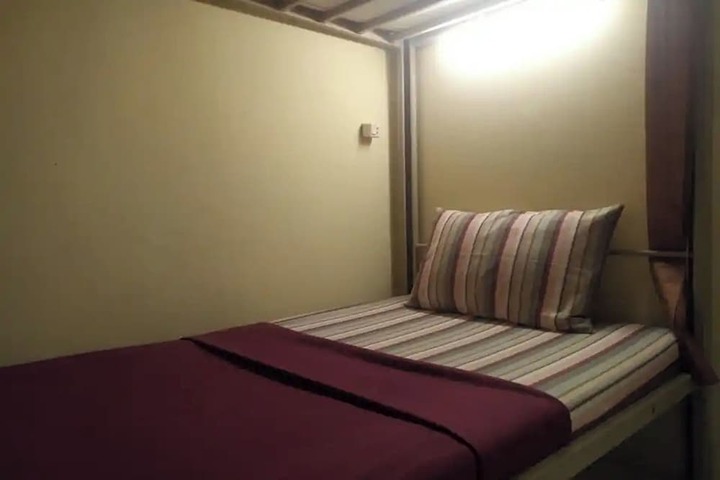 Room 13 of 24