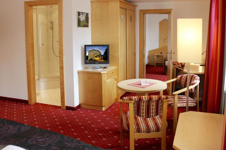 Room 7 of 64