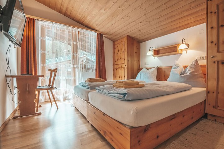 Room 14 of 44