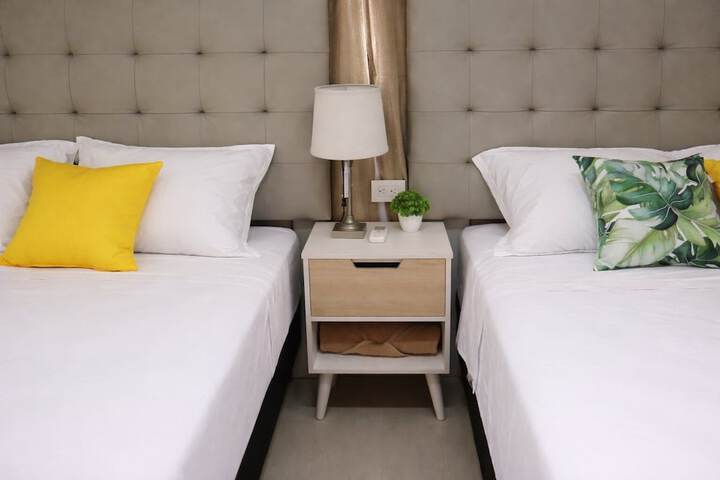 Room 8 of 20
