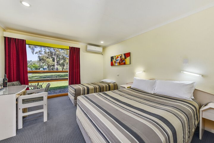 Room 10 of 41