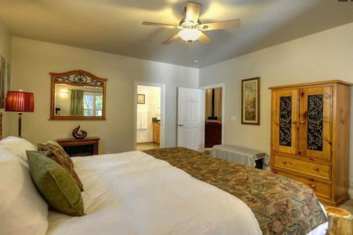 Room 3 of 30