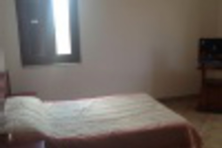 Room 16 of 108