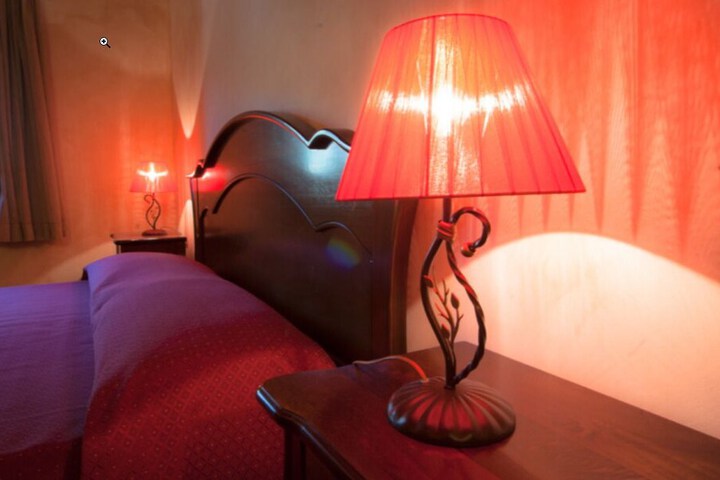 Room 6 of 22