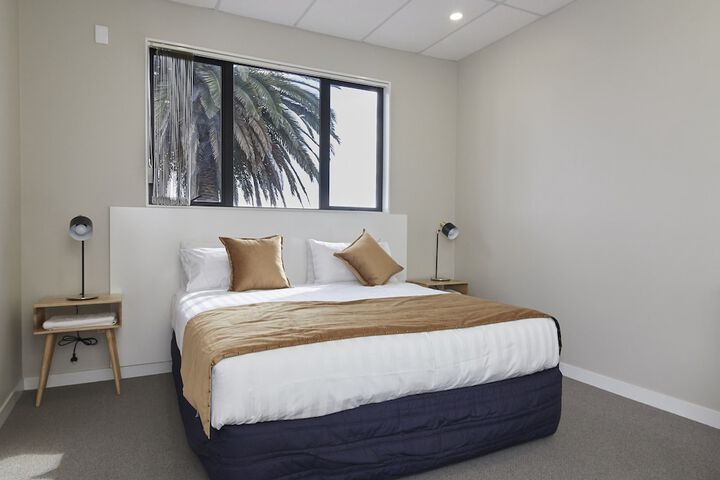 Room 5 of 43