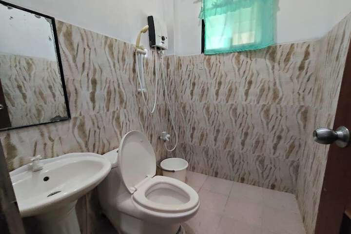 Room 26 of 39