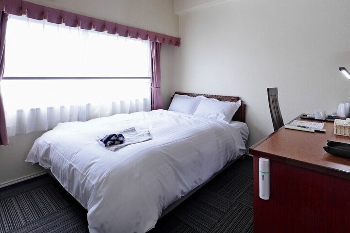 Room 5 of 47