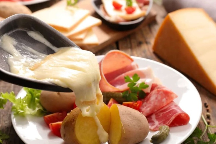 Dining Photos