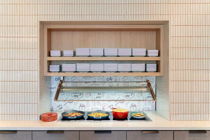 Breakfast/Coffee Service 31 of 43