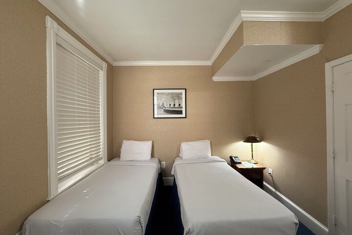 Room 14 of 66