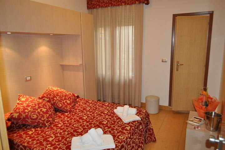 Room 25 of 67