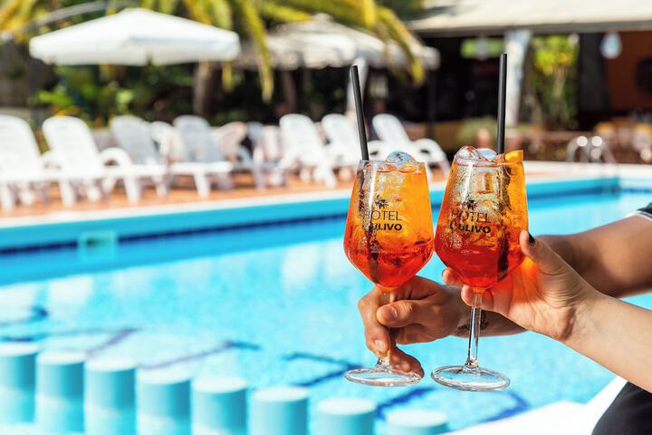 Hotel Pool