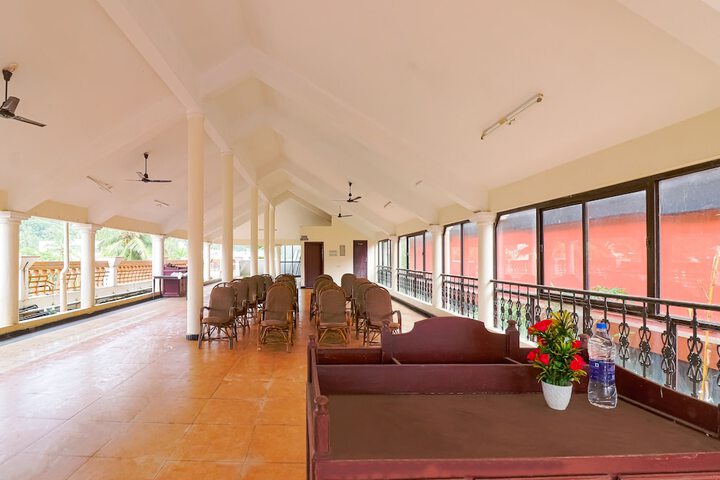 Ballroom/Hall 30 of 46