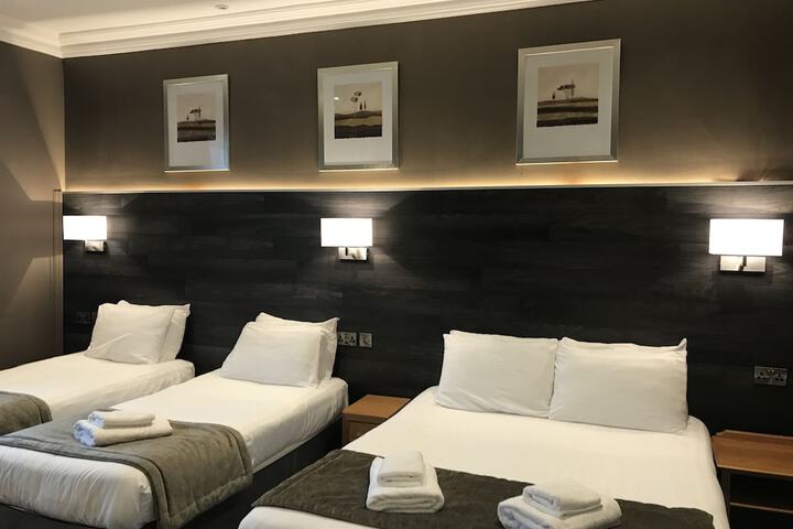 Room 4 of 56