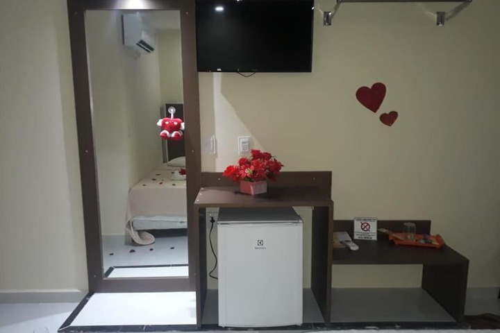 Room 15 of 82