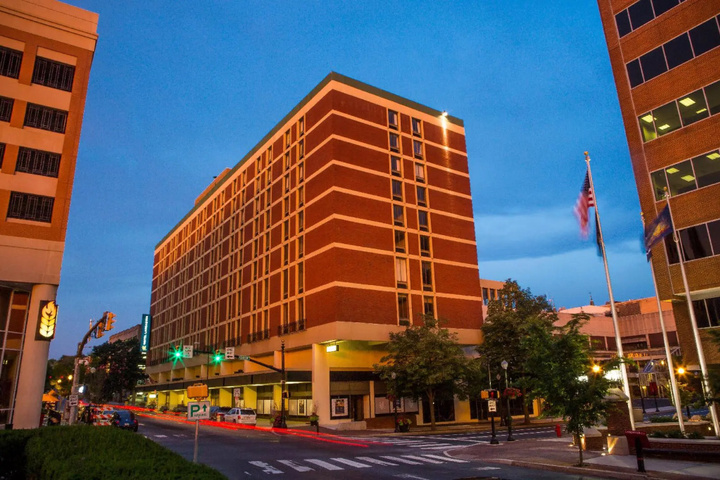 Hotel 3 of 6