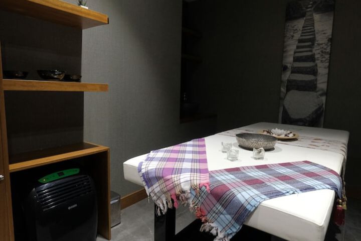 Room 26 of 60