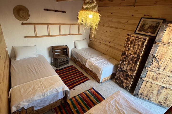 Room 30 of 65