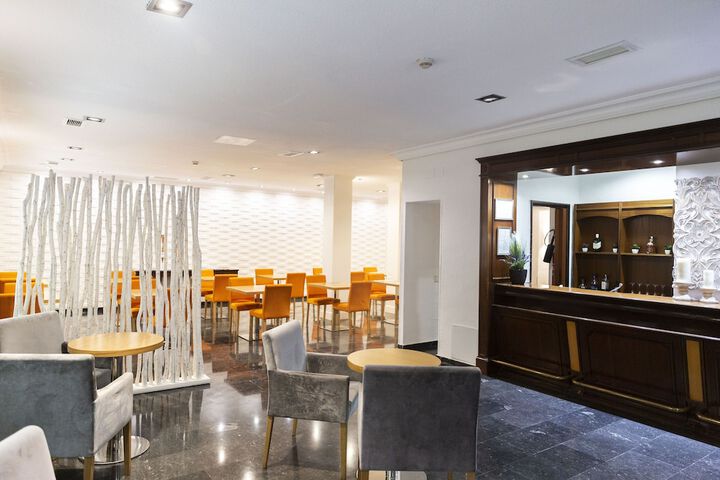 Dining Photos