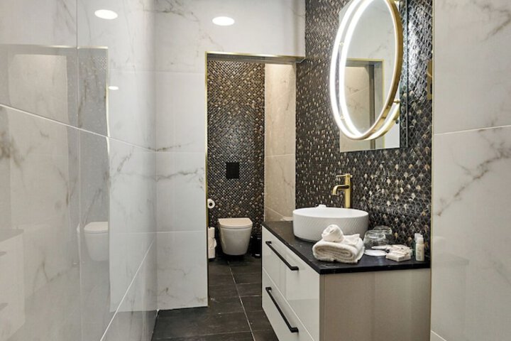 Bath Interior