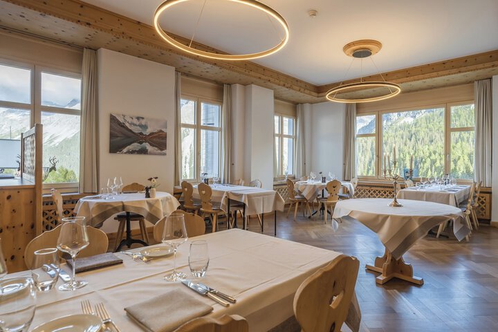 Dining 69 of 92