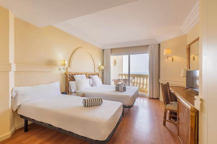 Room 14 of 47