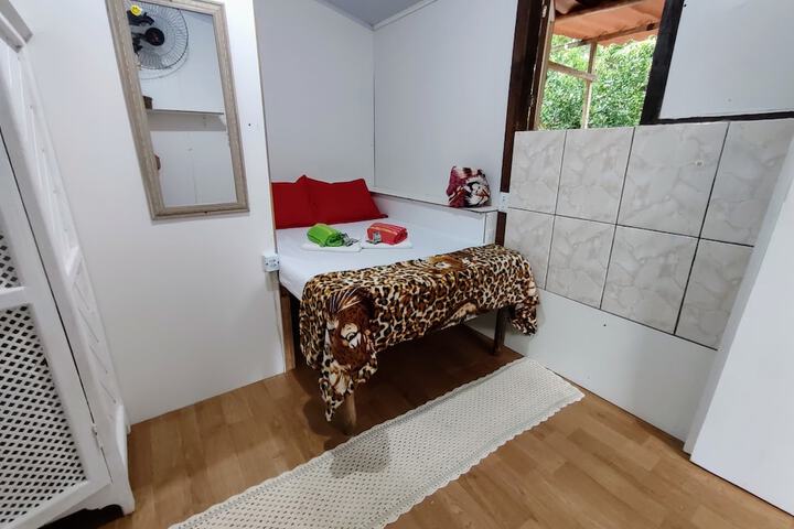Room 6 of 47