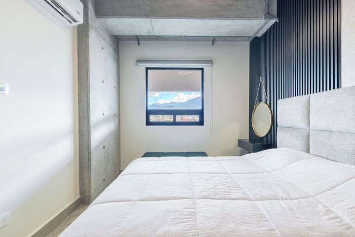 Room 2 of 254