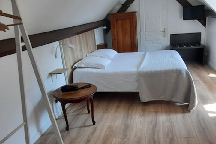 Room 20 of 74