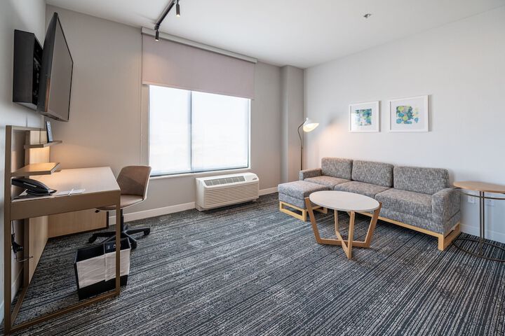 Room 15 of 51