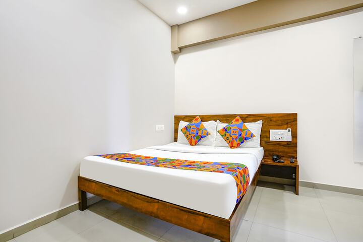 Room 8 of 25